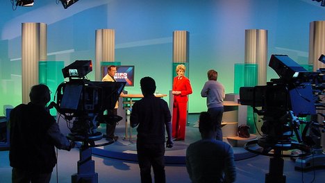 Foto: Tilo Mittelstrass/MDR_Kripo_live im Studio 1 des MDR 2005/ wikimedia/ CC BY-SA 3.0