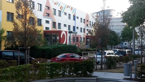 In den Wernigeröder Kindertagesstätten steigen ab dem 1. März die Elterngebühren für die Kinderbetreuung. CDU/Haus & Grund und SPD haben die Gebühren auf der jüngsten Ratssitzung erhöht. Gegen die Erhöhung stimmten DIE LINKE und Grüne/Piraten.